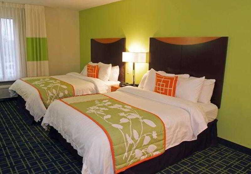 Fairfield Inn & Suites By Marriott Charleston Airport/Convention Center North Charleston Room photo